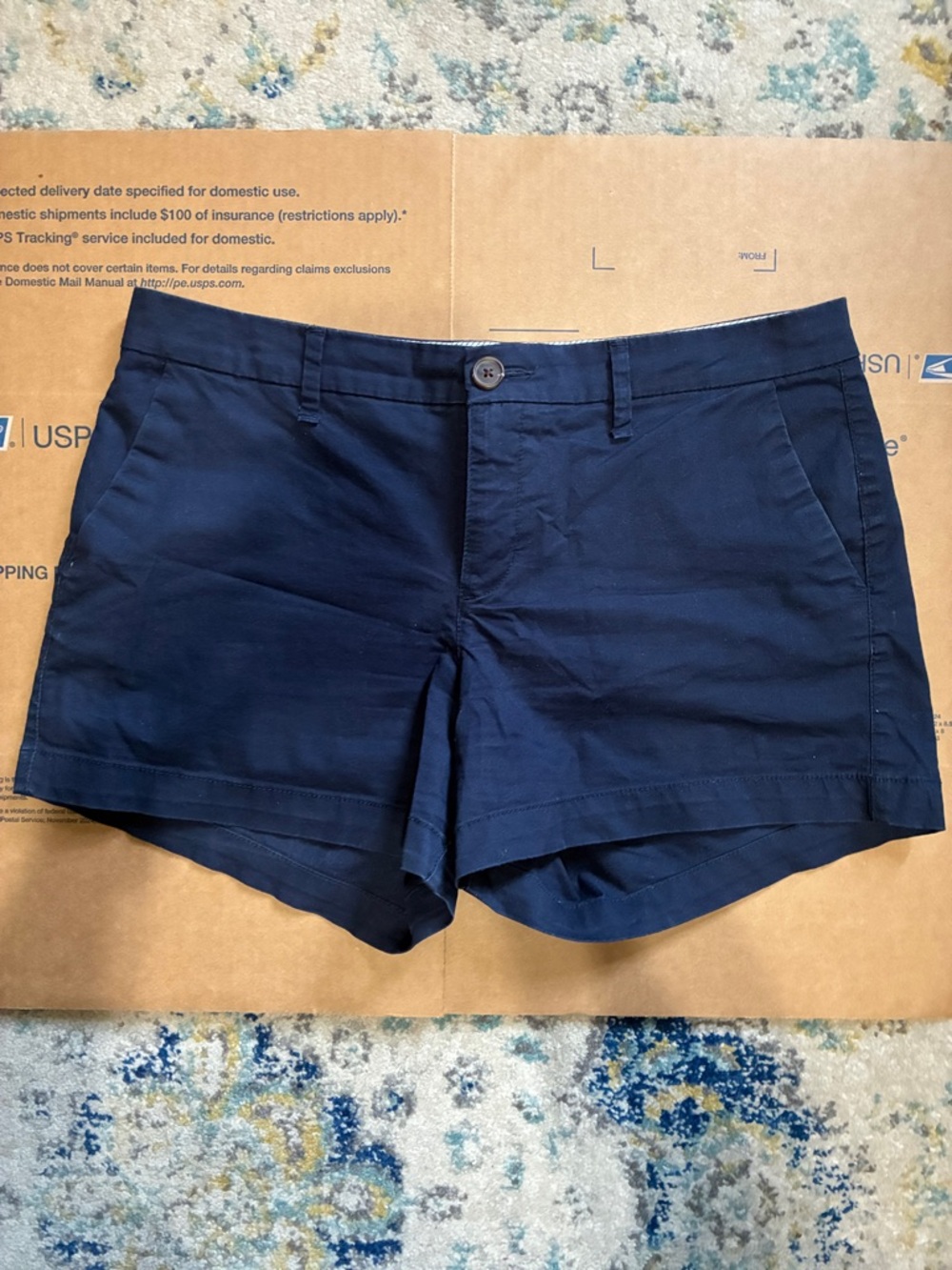 Old Navy Women’s Everyday Short - Size 6